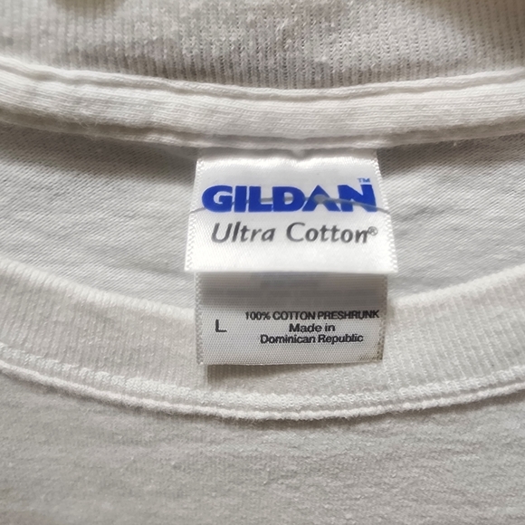 Roger Firearms T-shirt - Picture 2 of 3